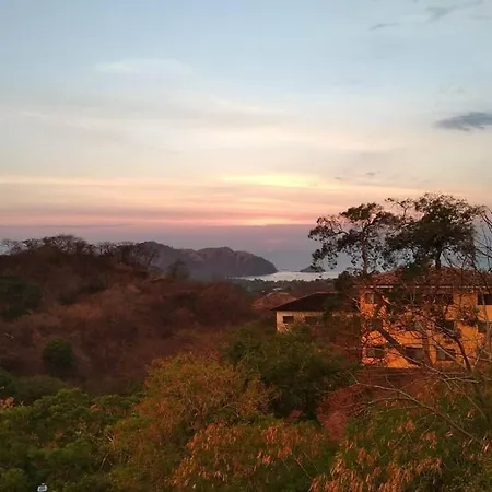 Hermoso Apartamento #5 En Condominio Vista Hermosa